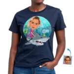 Stijlvol gepersonaliseerd Shark Tee voor dames – Omarm de golven van de mode Gepersonaliseerde geschenken - Shark Rider www.customywear.com 31
