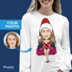 Libérez le charme festif avec notre chemise personnalisée Santa Woman On Bed-Customywear-Chemises pour adultes