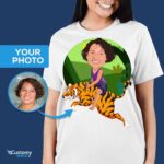 Camiseta personalizada com estampa de tigre – Explore a selva com uma camiseta personalizada | Presentes para criar tigres Camisetas para mulheres www.customywear.com 6