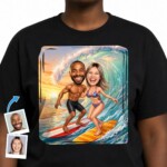 Maglietta da surf per coppia – Cavalchiamo le onde insieme Abbigliamento personalizzato www.customywear.com 2 Surfing T-Shirt for Couple – Ride the Waves Together T-shirts for Couple www.customywear.com 2
