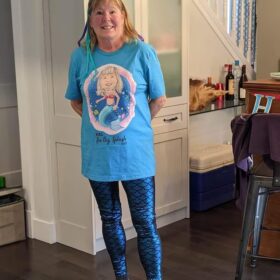 Customer photo review of Transformez votre photo en t-shirt personnalisé Petite Sirène - Cadeaux sirène parfaits by Katrina